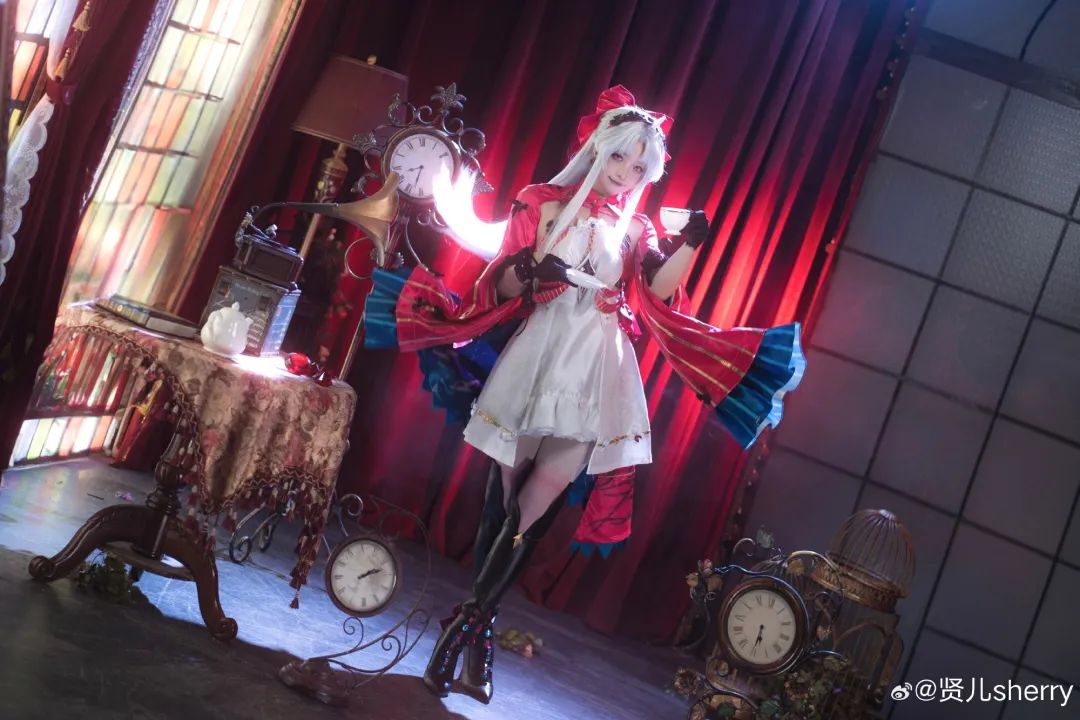 COSPLAY | 人终向前走 花自向阳开