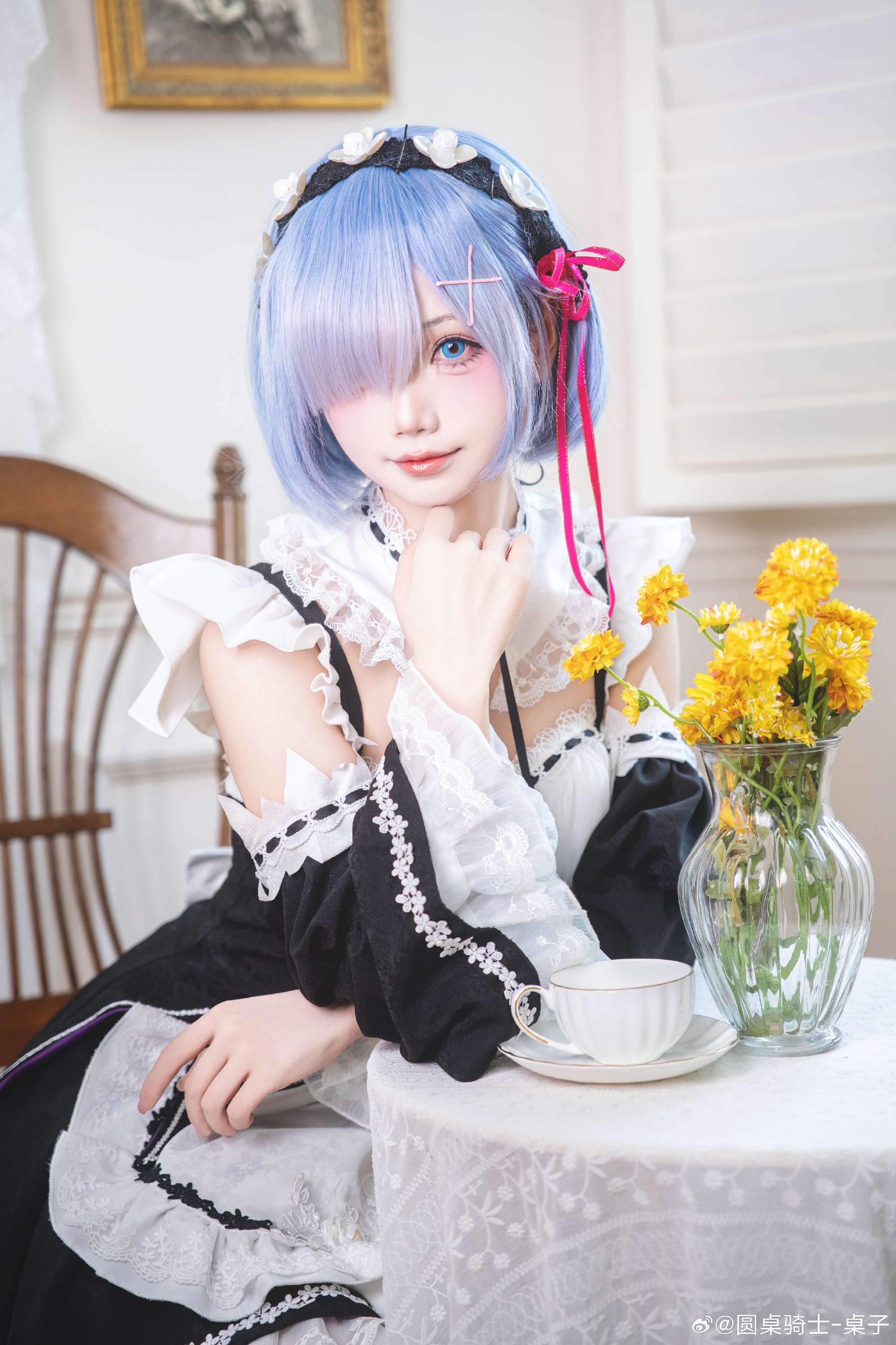 日出东方却落于西 人海相识缺散于席