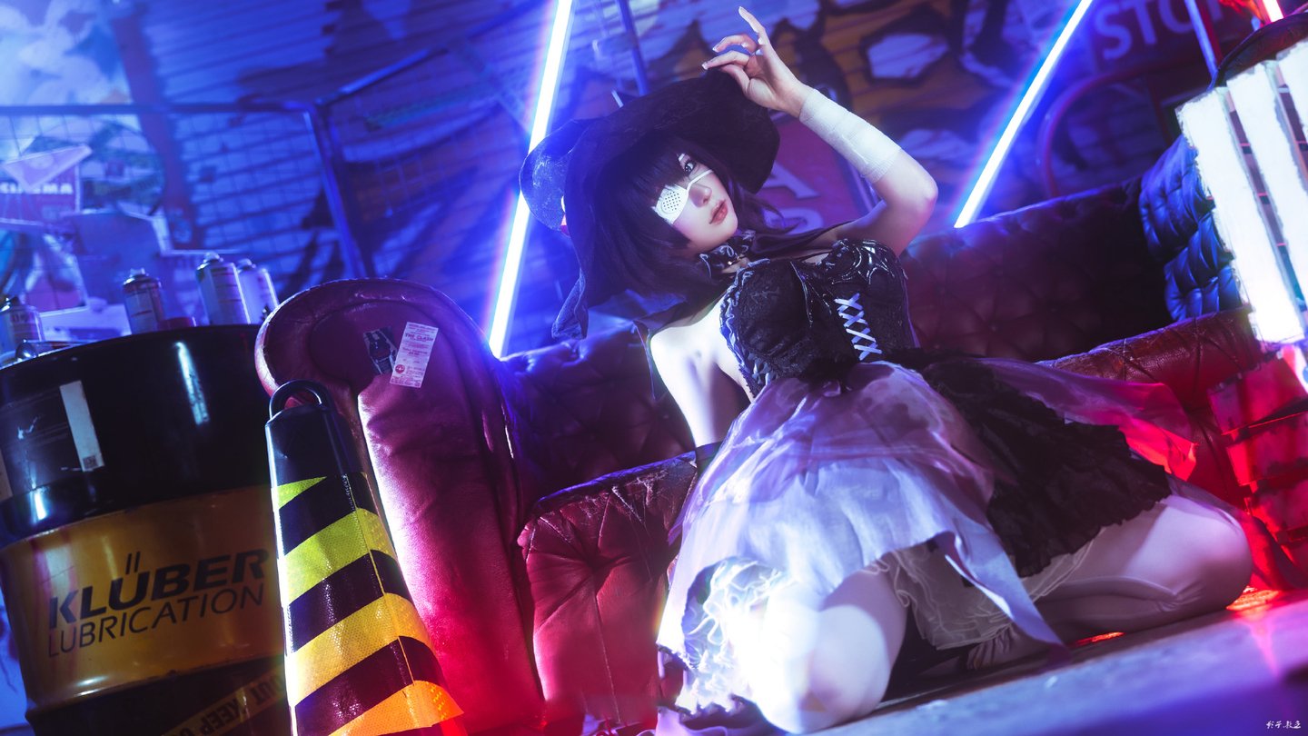 《六花cos》和我缔结邪王真眼 恋人契约的上级契约