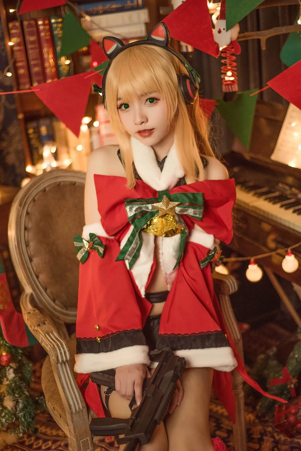 大大卷卷小卷 – 红色双马尾