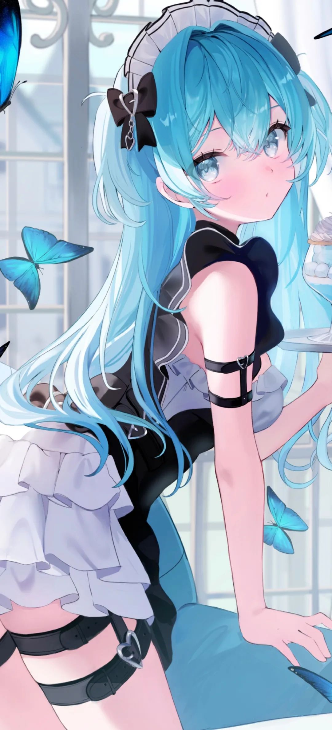 动漫壁纸 | 风铃把月光敲成碎片，落在茶盏里，便泡出了半杯星河的清浅