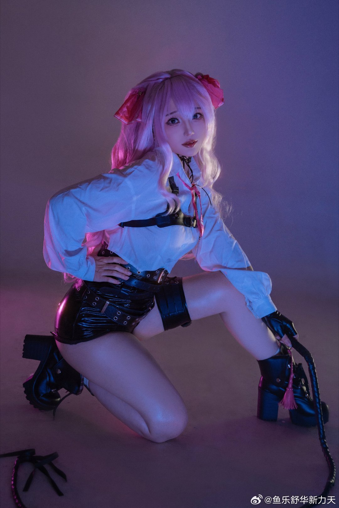 渴望被尤妮 “欺负” 吗？尤妮在这方面可是极为擅长的喔！