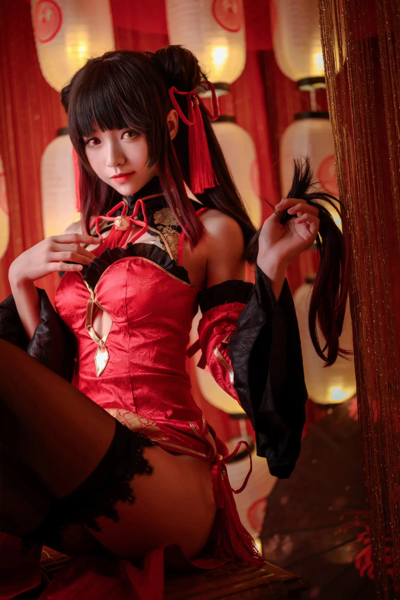 大大卷卷小卷 – 红色双马尾