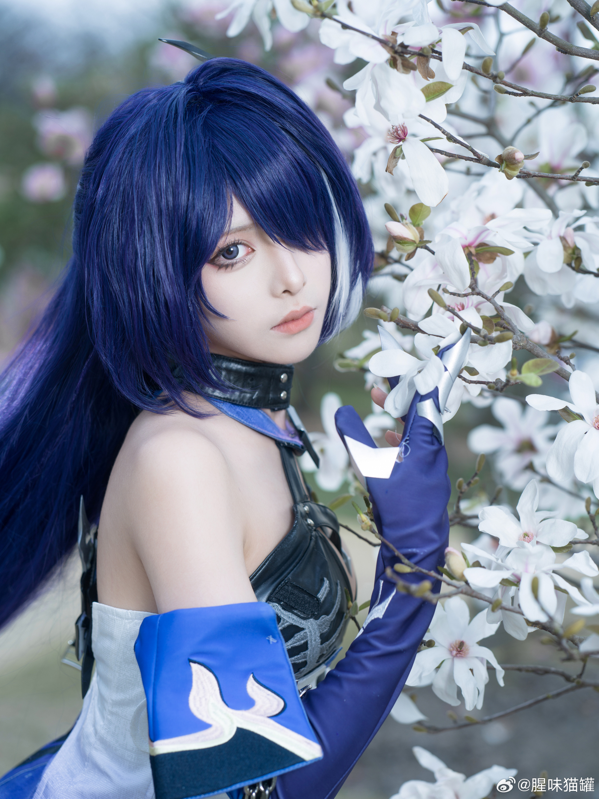 与其费尽周折绕过去，不如勇敢的地攀越