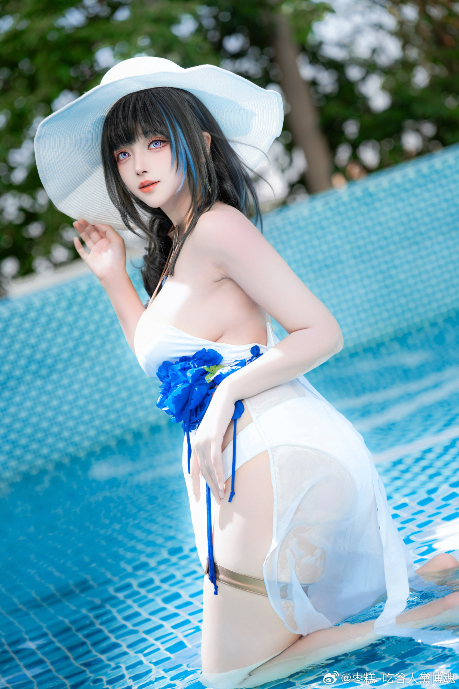 Cosplay｜真的好耀眼啊～无论是阳光，还是指挥官~