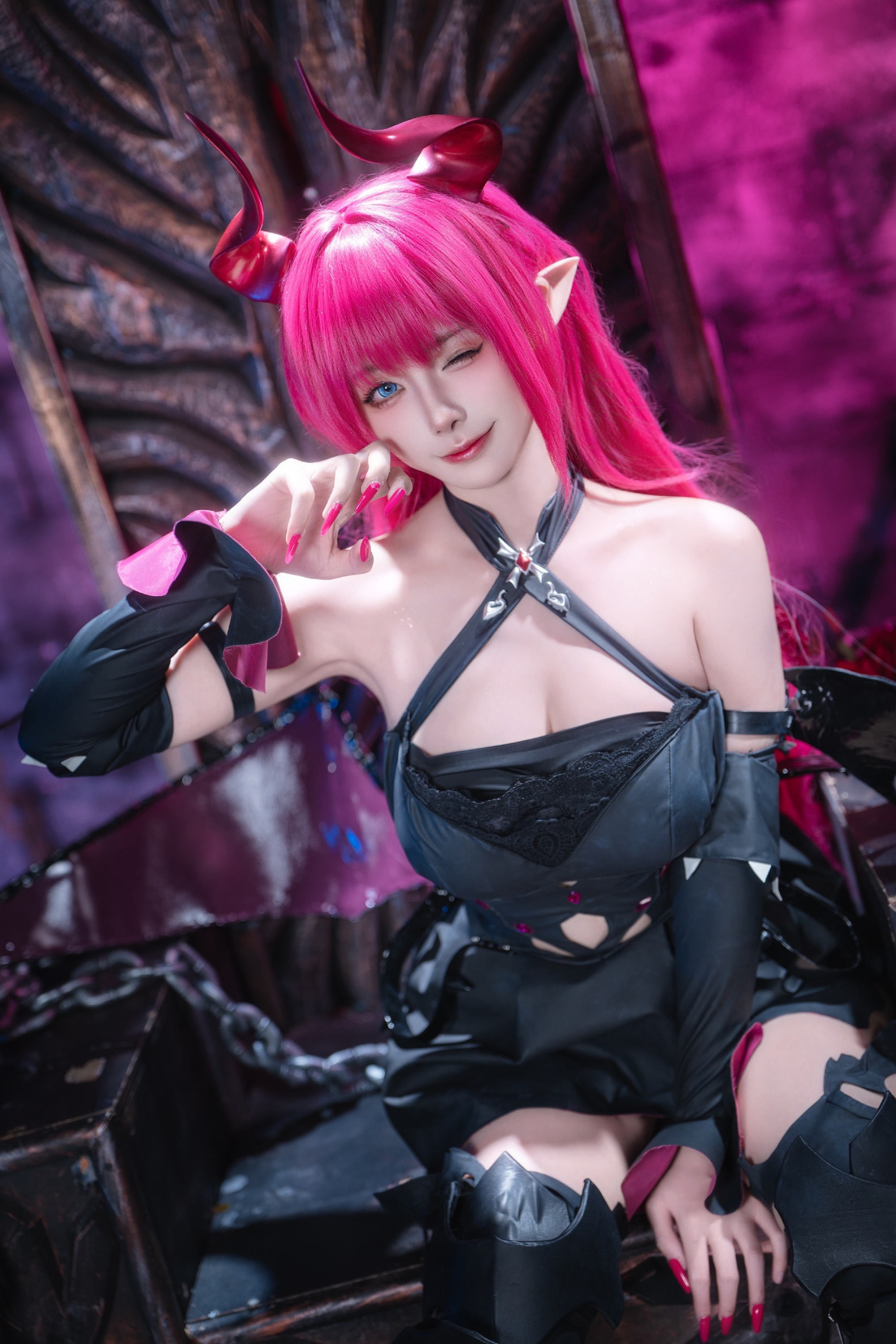 Cosplay｜碧蓝航线 梅克伦堡@Momoko葵葵