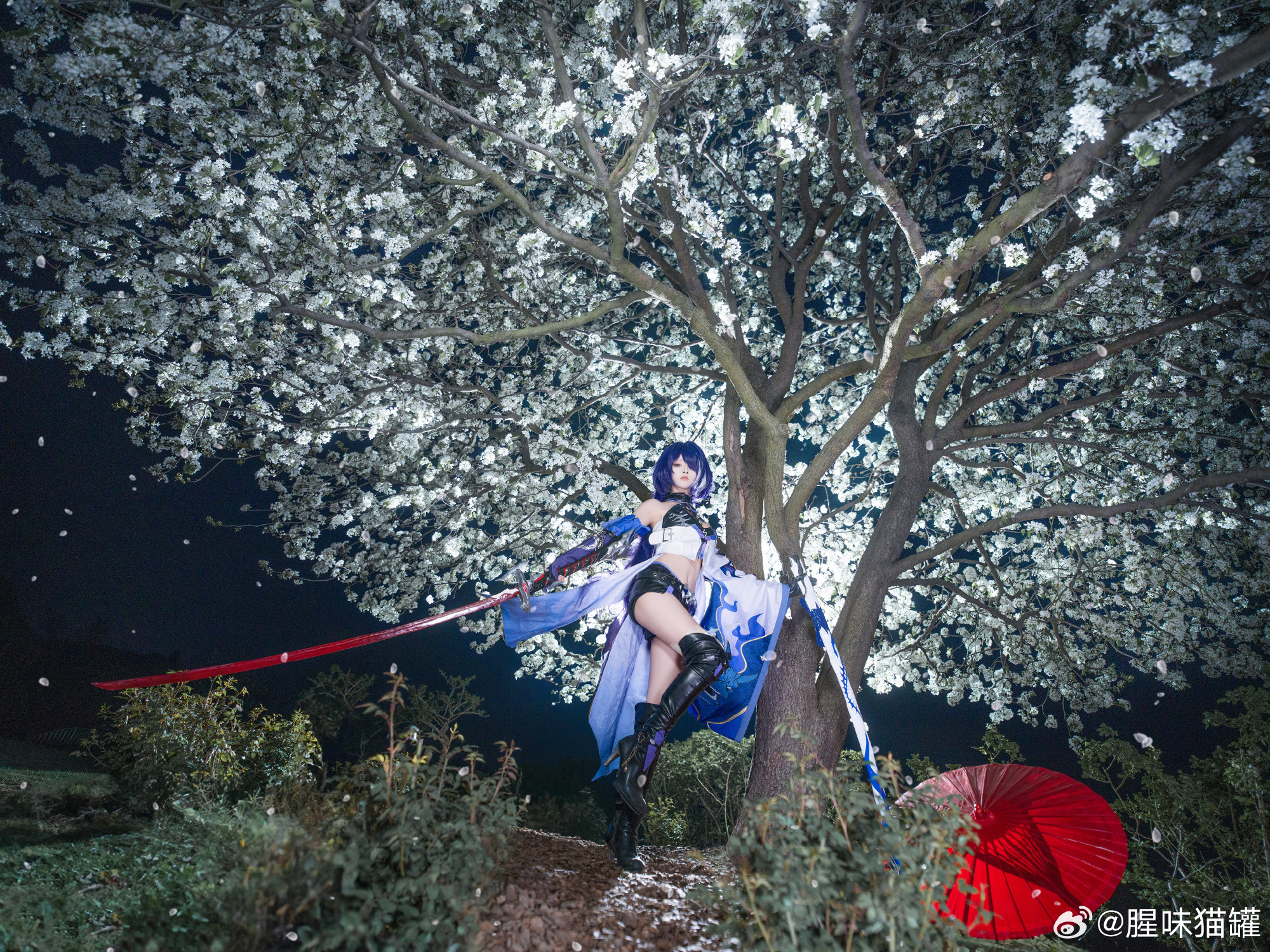 与其费尽周折绕过去，不如勇敢的地攀越