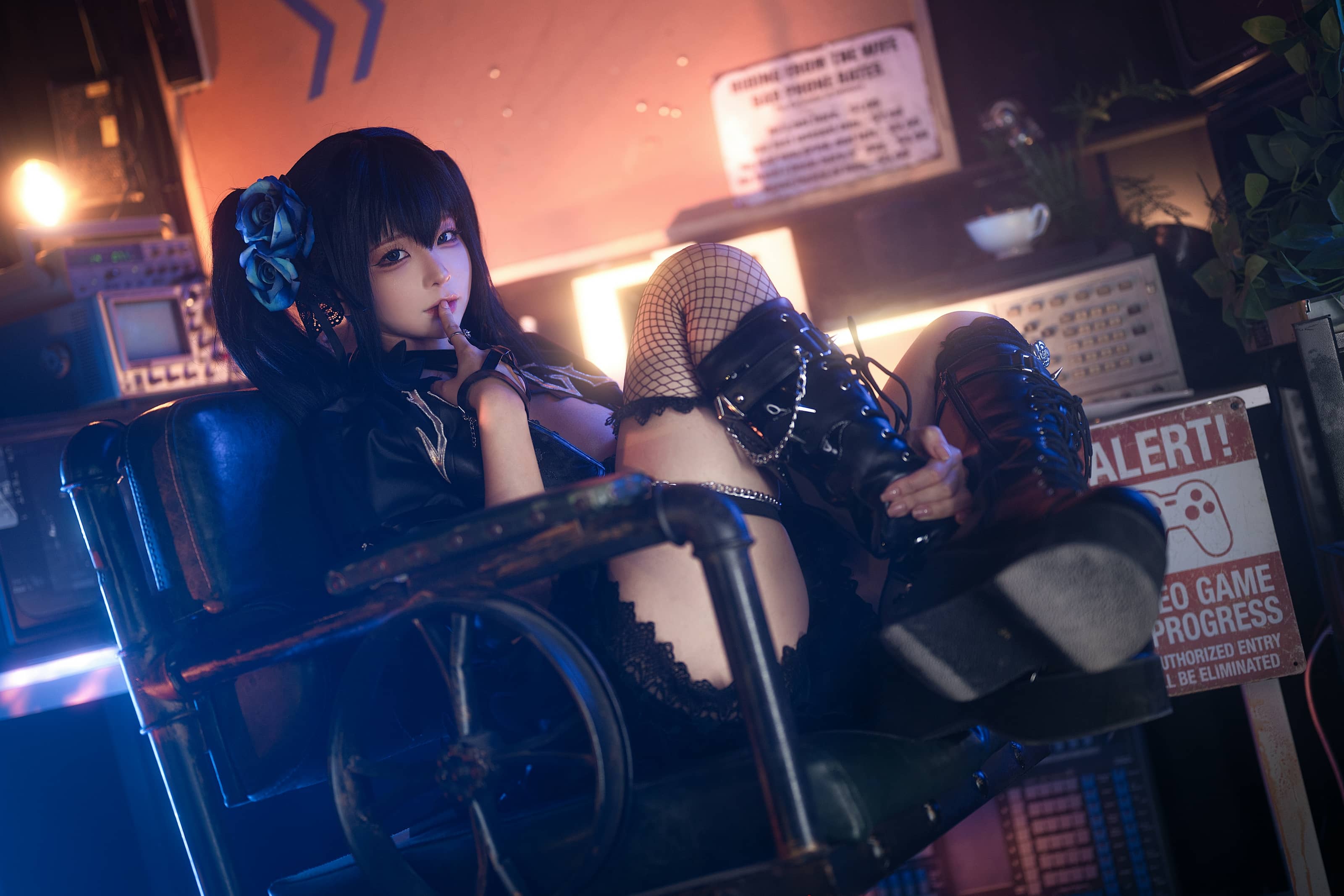 66e07d96e4ebd7d0b75767bd.jpg 蠢沫沫 ㊙️『黑岩射手』图集作品展示