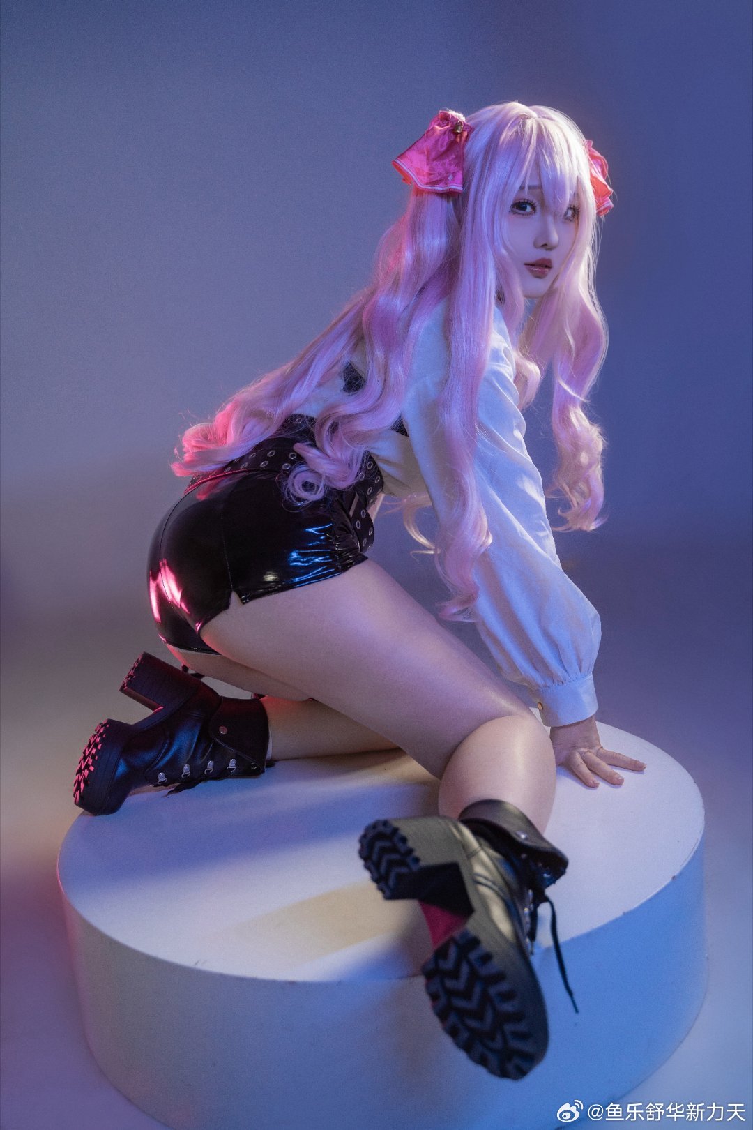 渴望被尤妮 “欺负” 吗？尤妮在这方面可是极为擅长的喔！