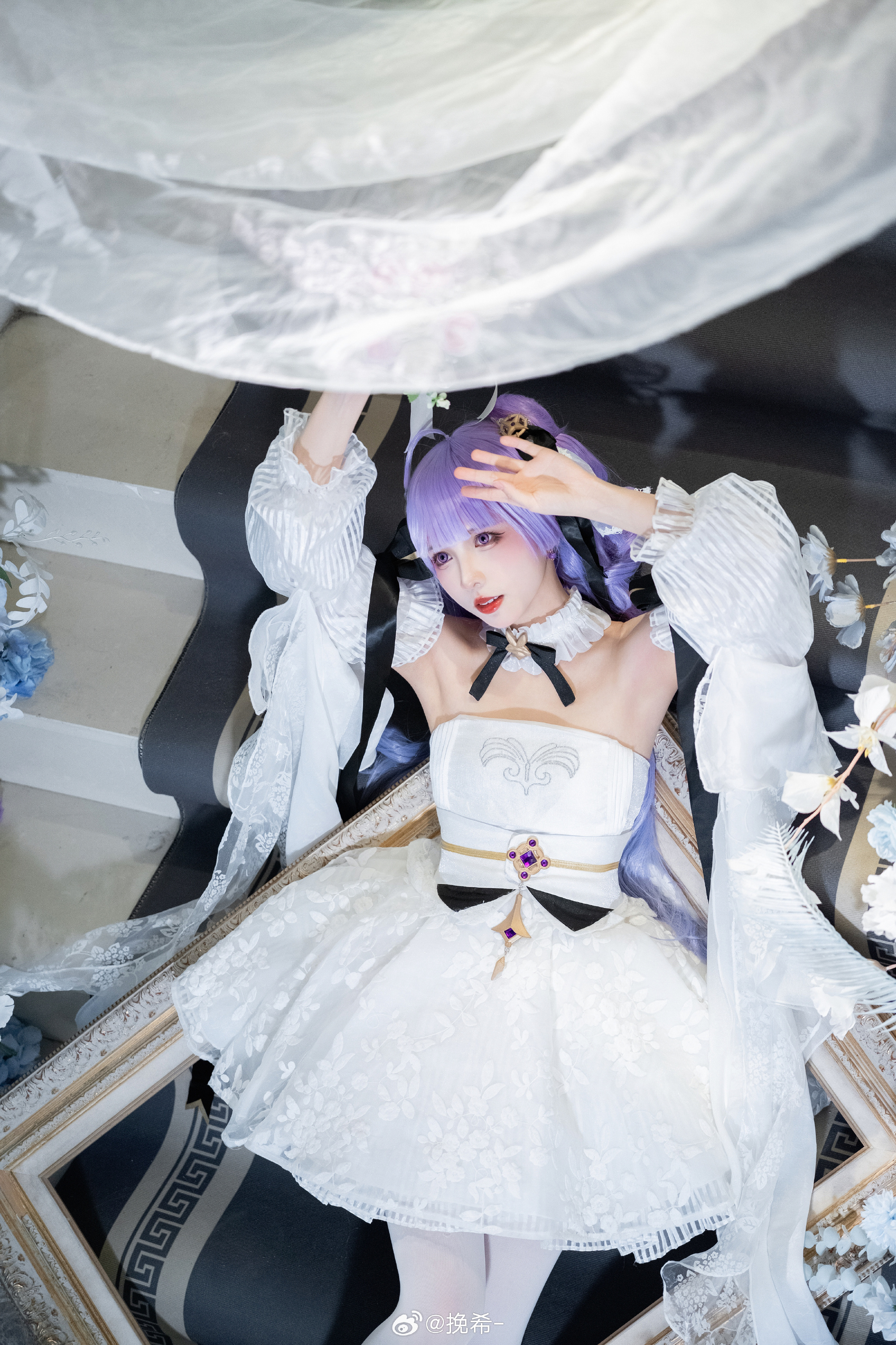 幸得识卿桃花面，从此阡陌多暖春