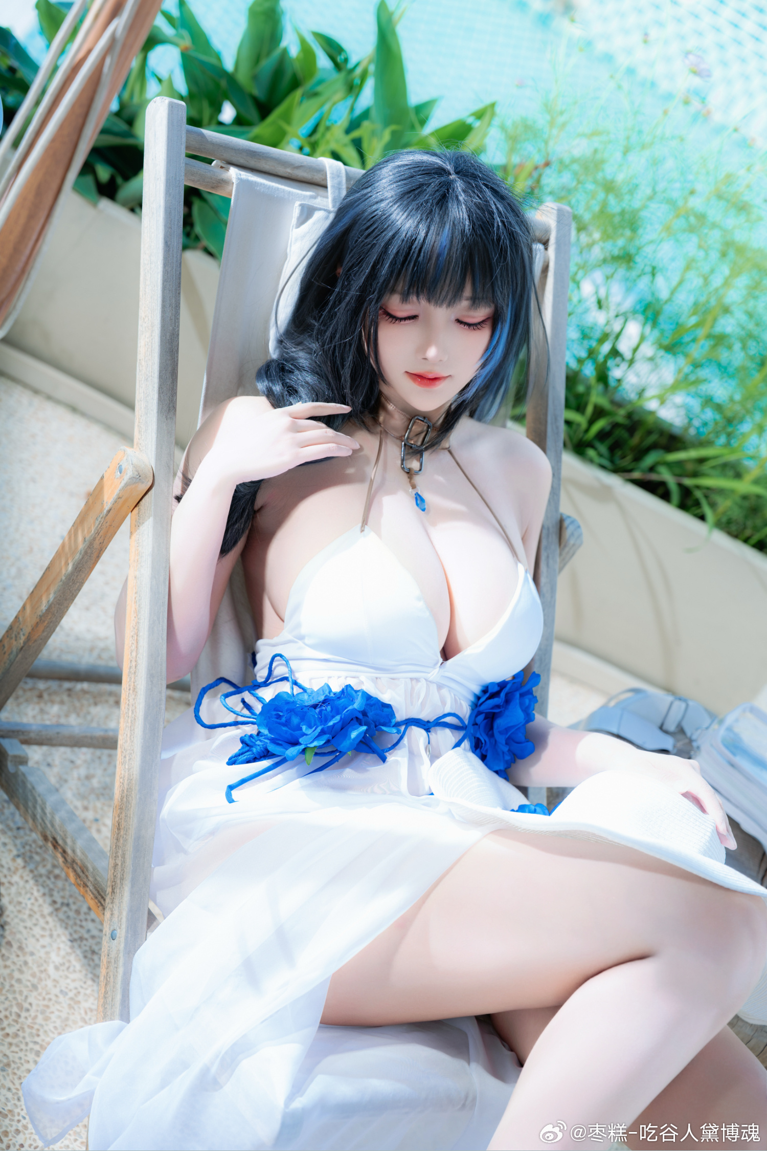 Cosplay｜真的好耀眼啊～无论是阳光，还是指挥官~