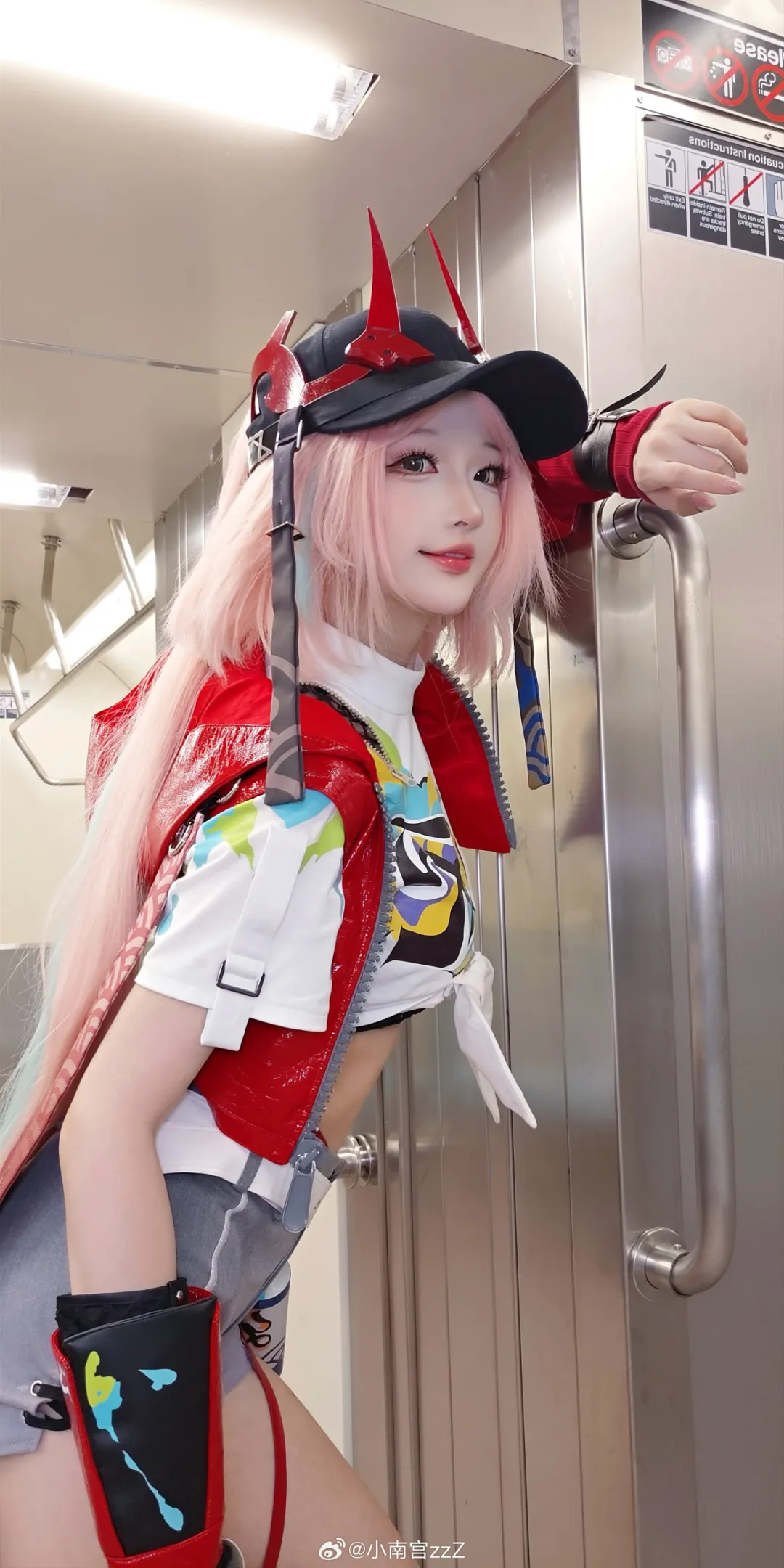 COSPLAY | 站在屋顶只对风说不想被左右