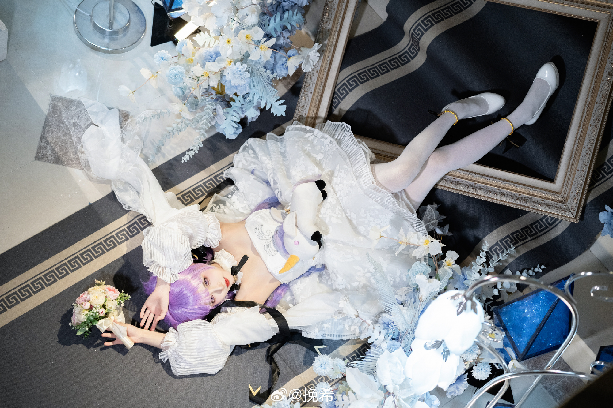 幸得识卿桃花面，从此阡陌多暖春