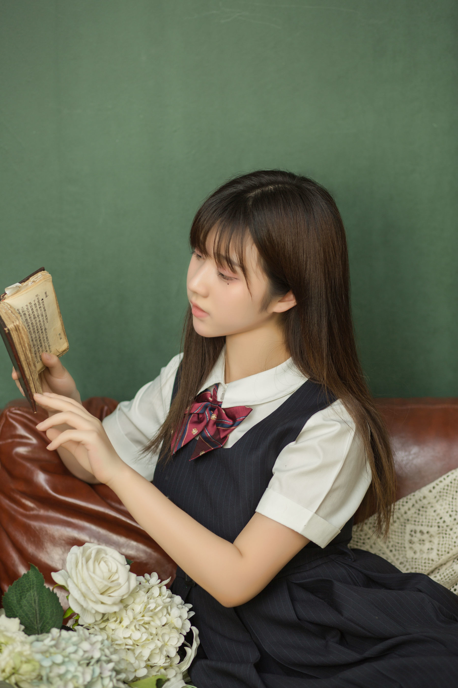 ce3f8-13.jpg 有这文静学妹,那你还想着逃课吗