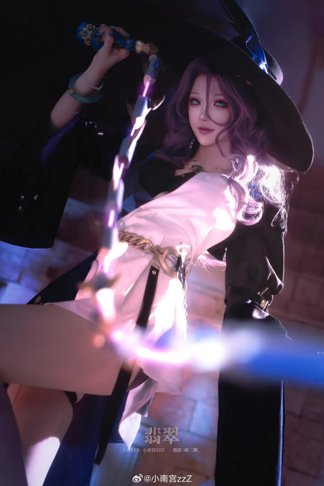 人因欲望而真实，因情绪而鲜活