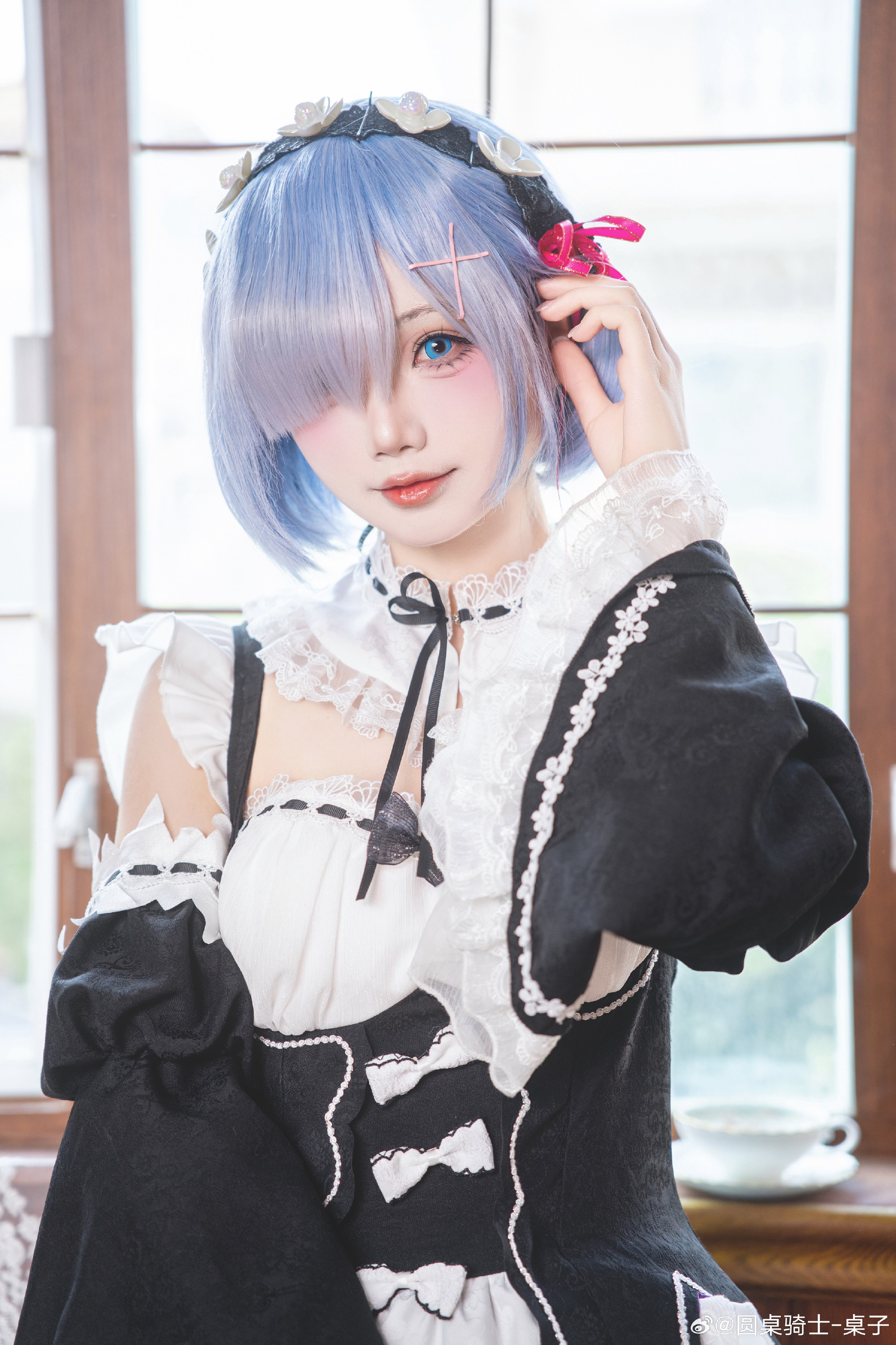 日出东方却落于西 人海相识缺散于席