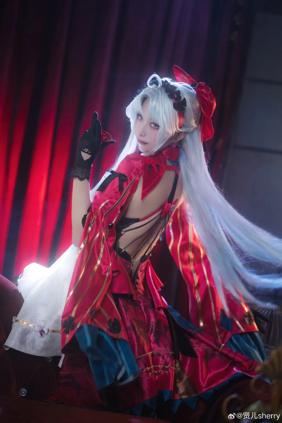 COSPLAY | 人终向前走 花自向阳开