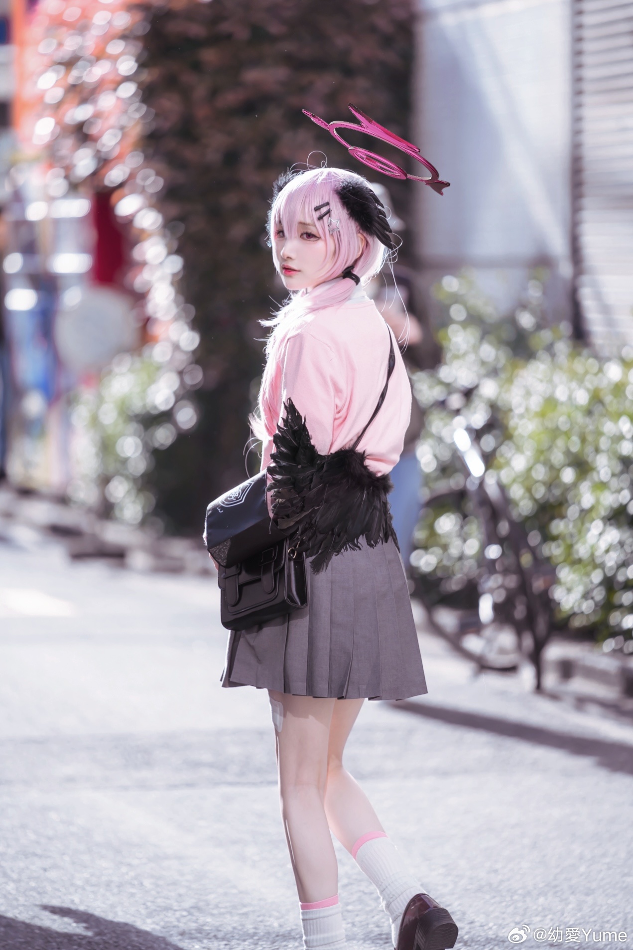 以学生的身份交往是不可以的！