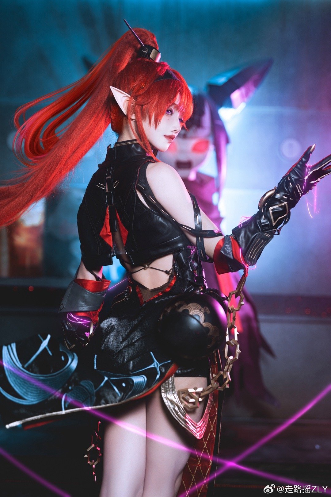 路上总是有阴影，但抬头总能看见阳光