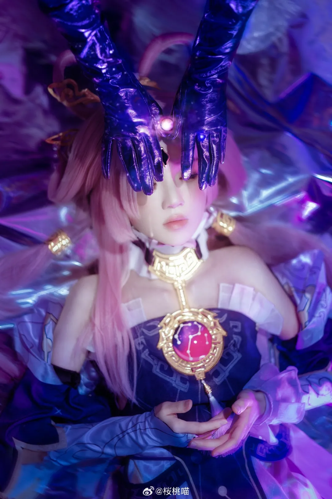 要么把世界变得好一点，要么把世界变得坏一点