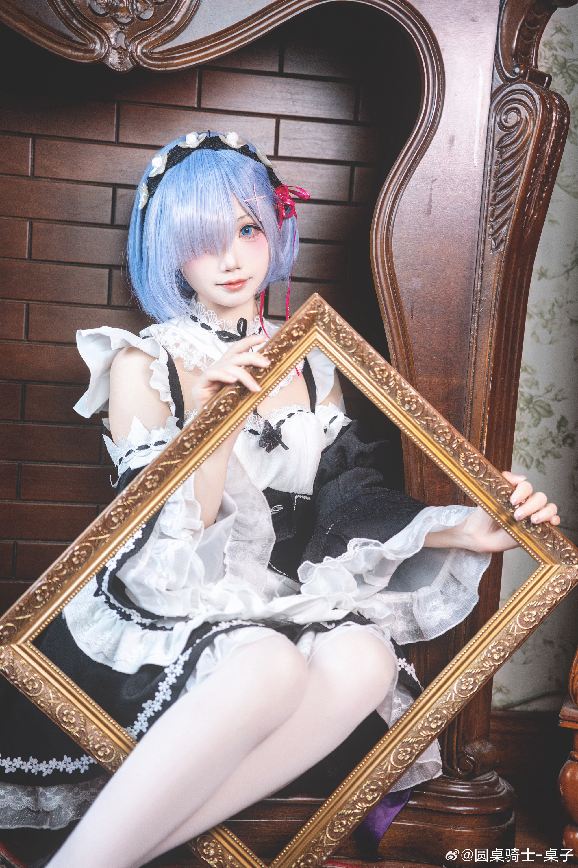 日出东方却落于西 人海相识缺散于席