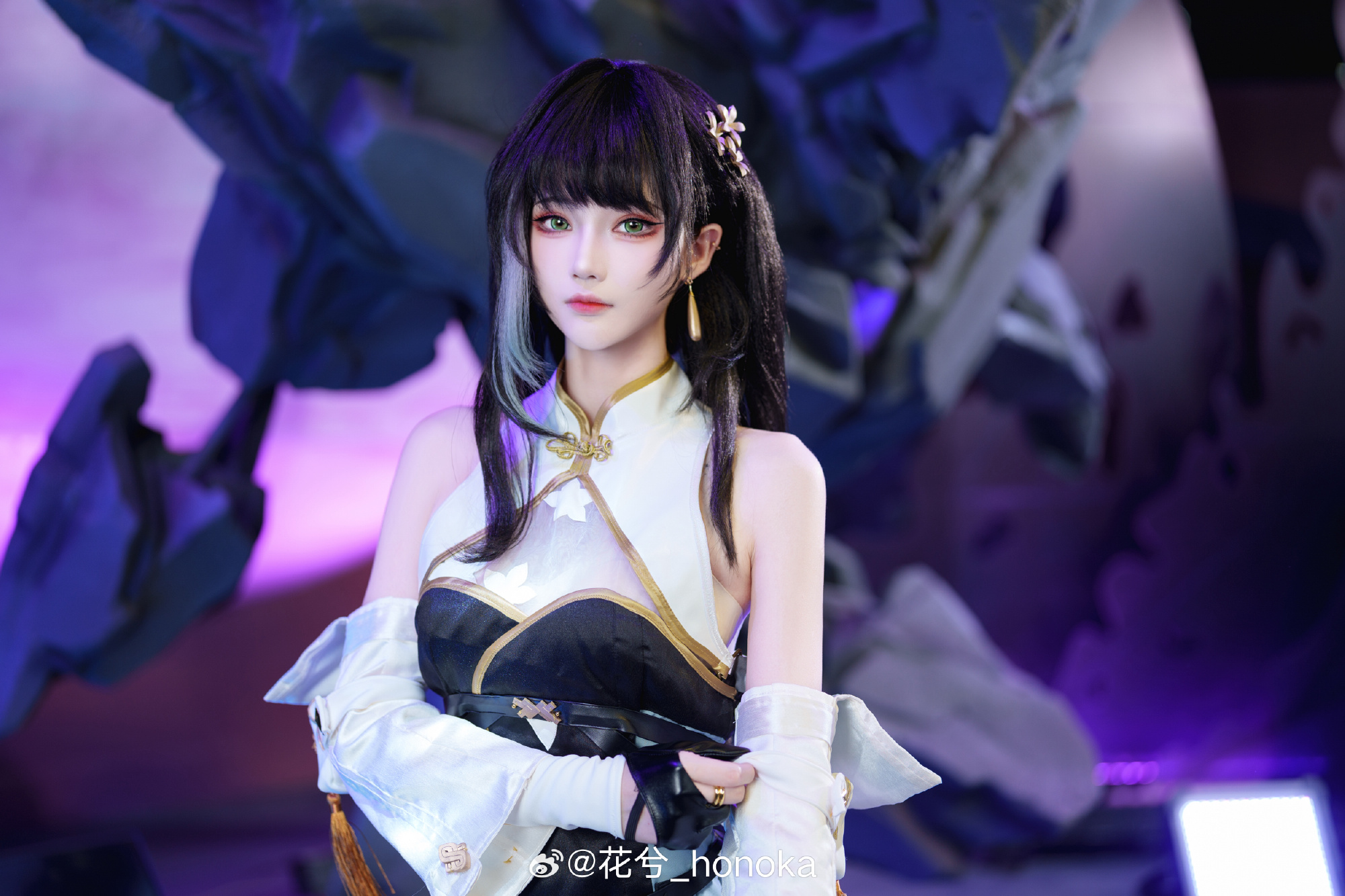 哎呀～你更喜欢哪个我呢 