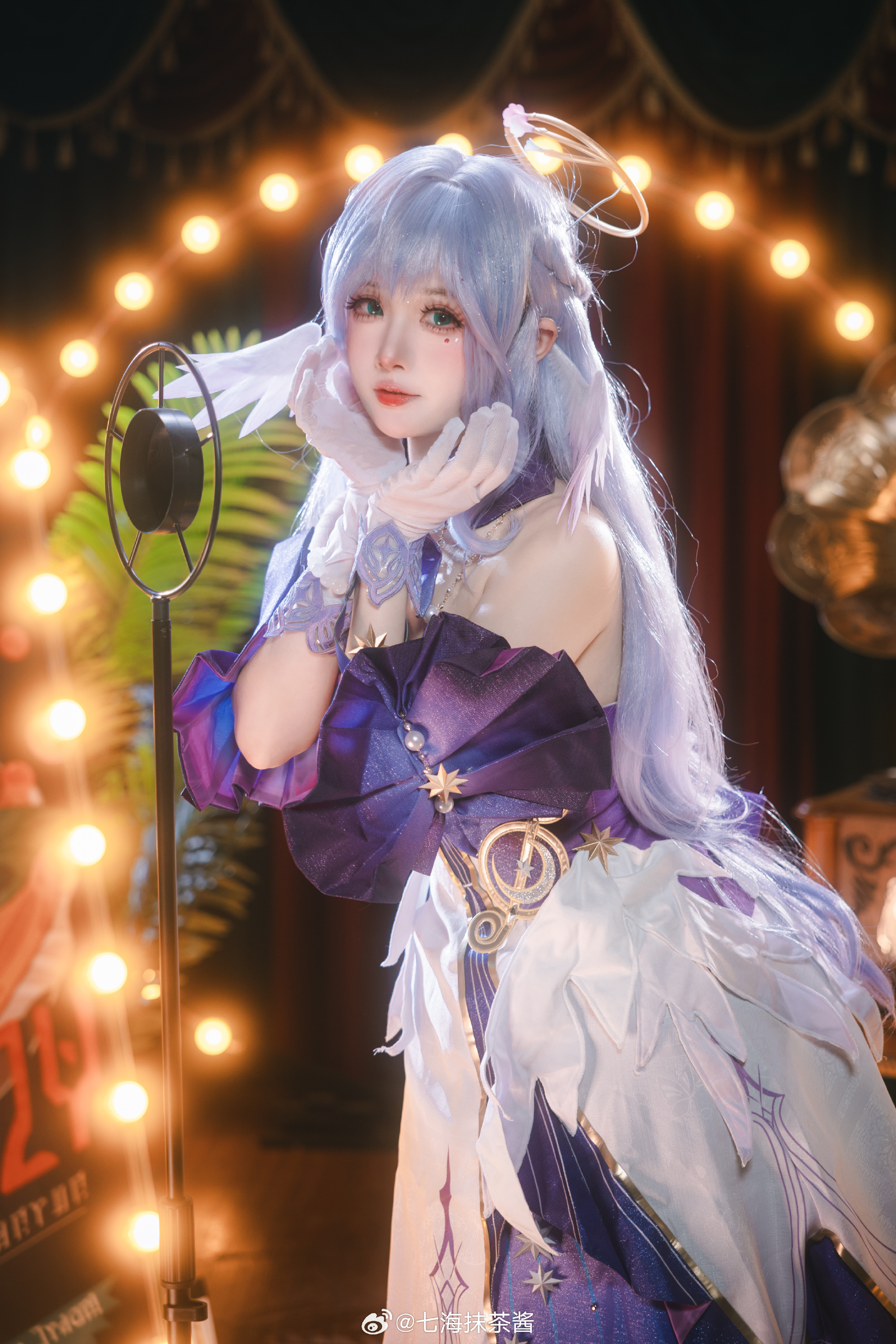 如果羽翼不幸残缺，那就把翅膀借给彼此