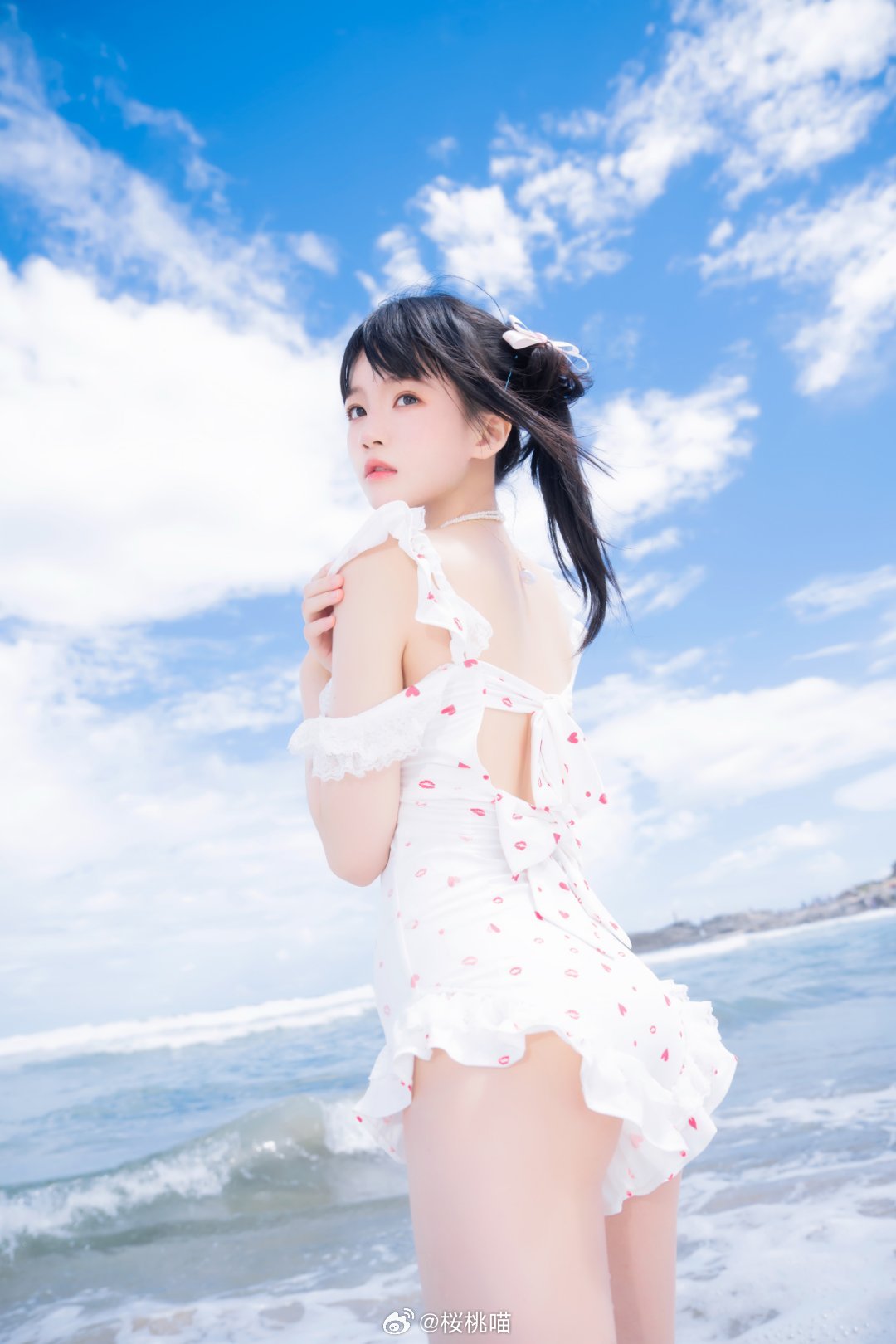 都怪夏天太热 想你的话 还没说出口就融化了