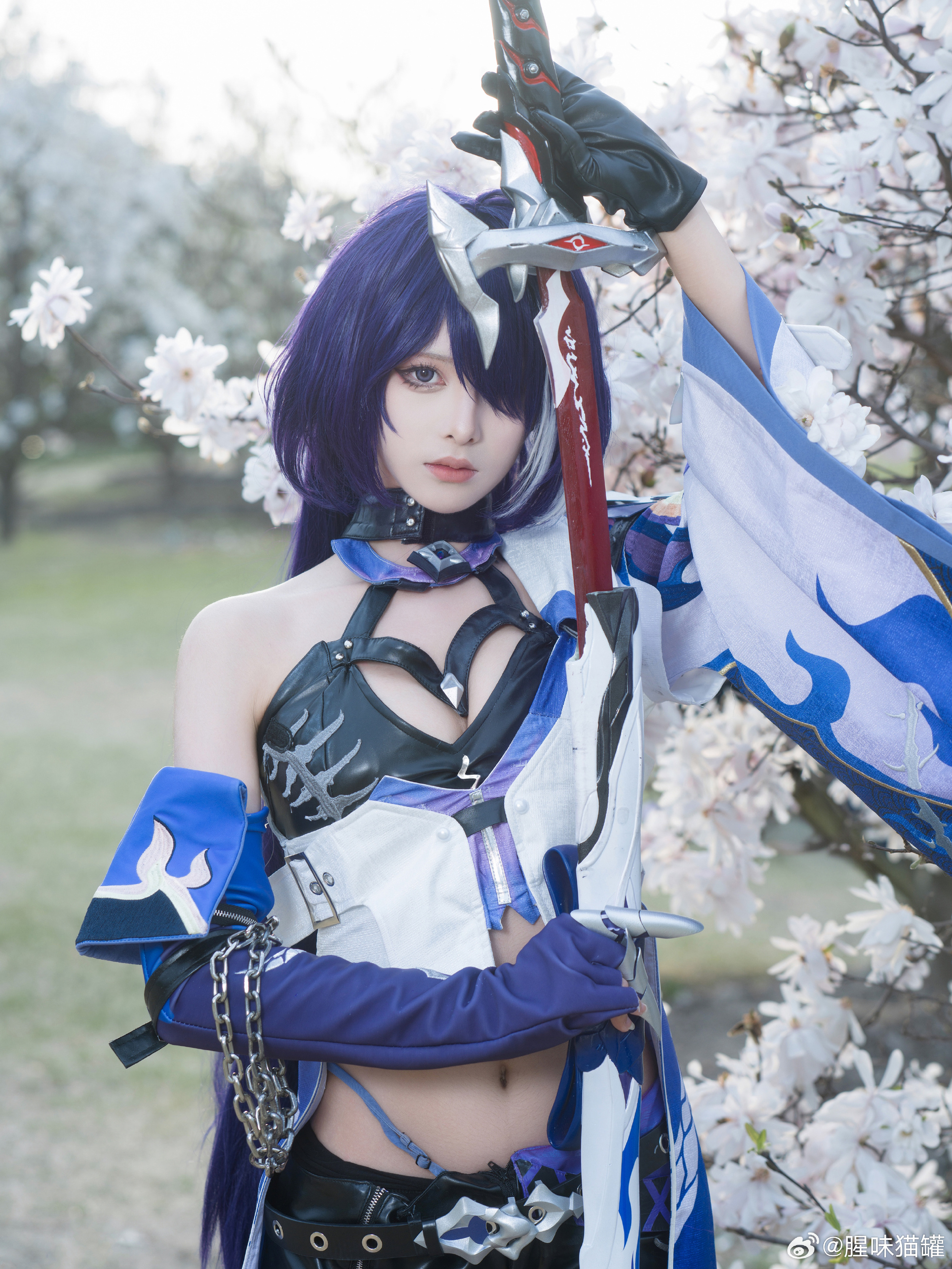 与其费尽周折绕过去，不如勇敢的地攀越