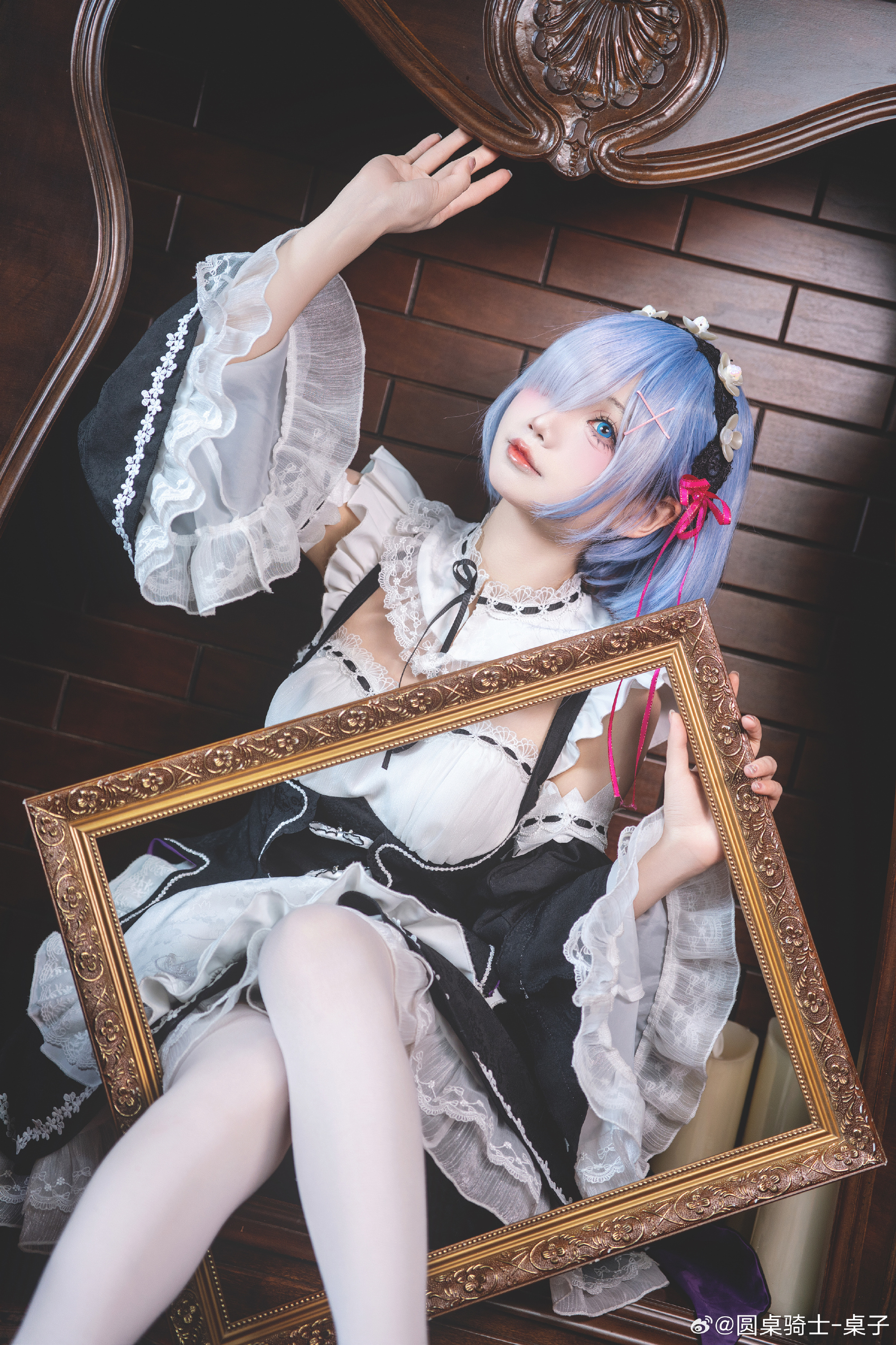 日出东方却落于西 人海相识缺散于席