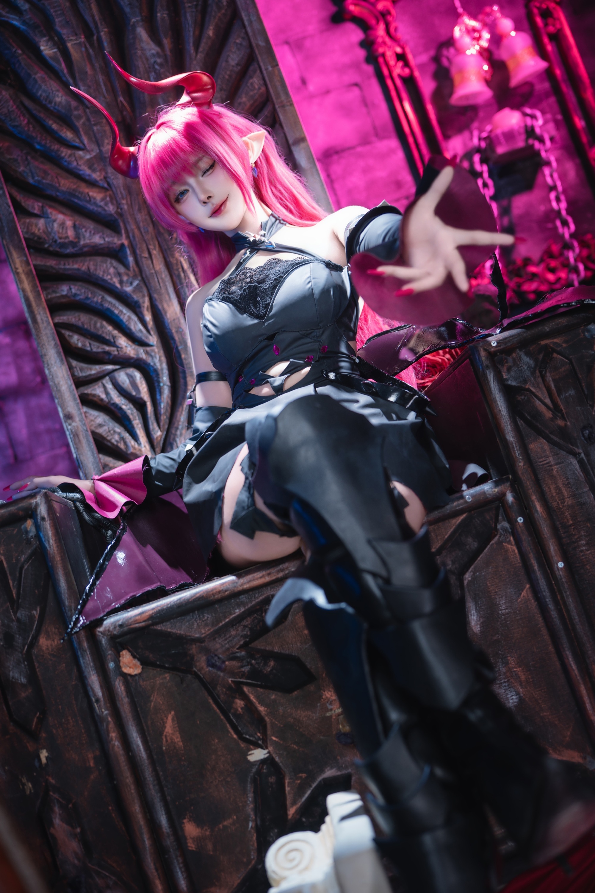 Cosplay｜碧蓝航线 梅克伦堡@Momoko葵葵