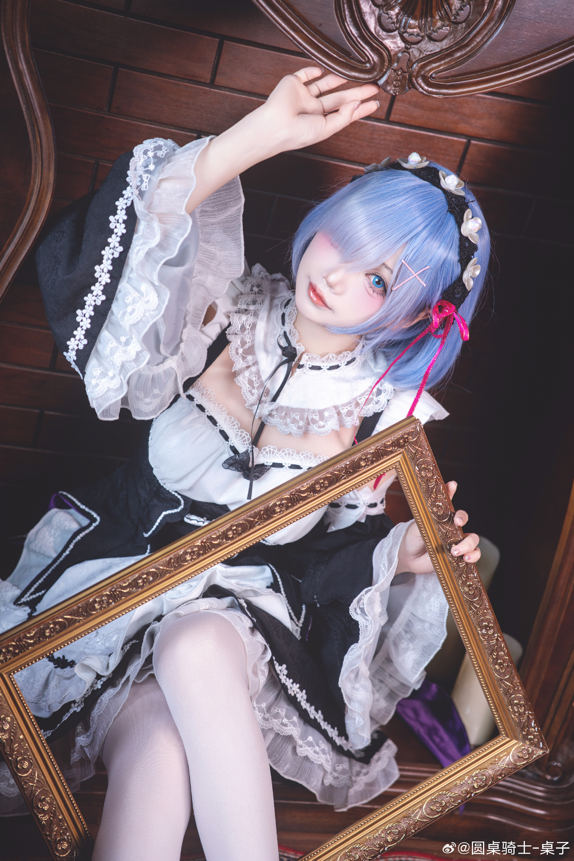 日出东方却落于西 人海相识缺散于席