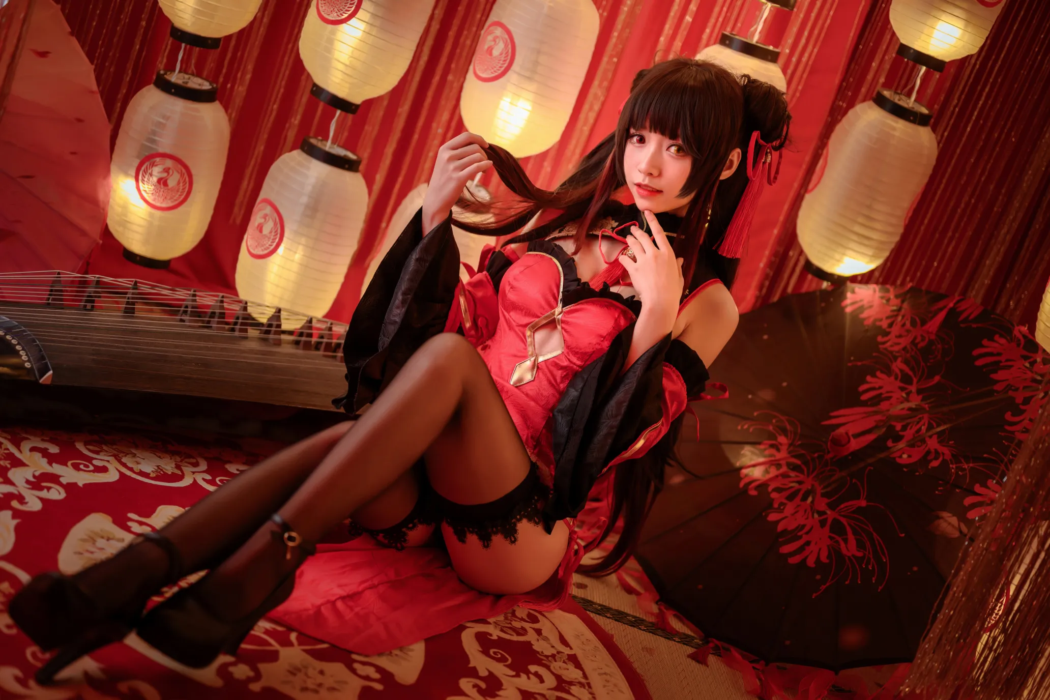 大大卷卷小卷 – 红色双马尾