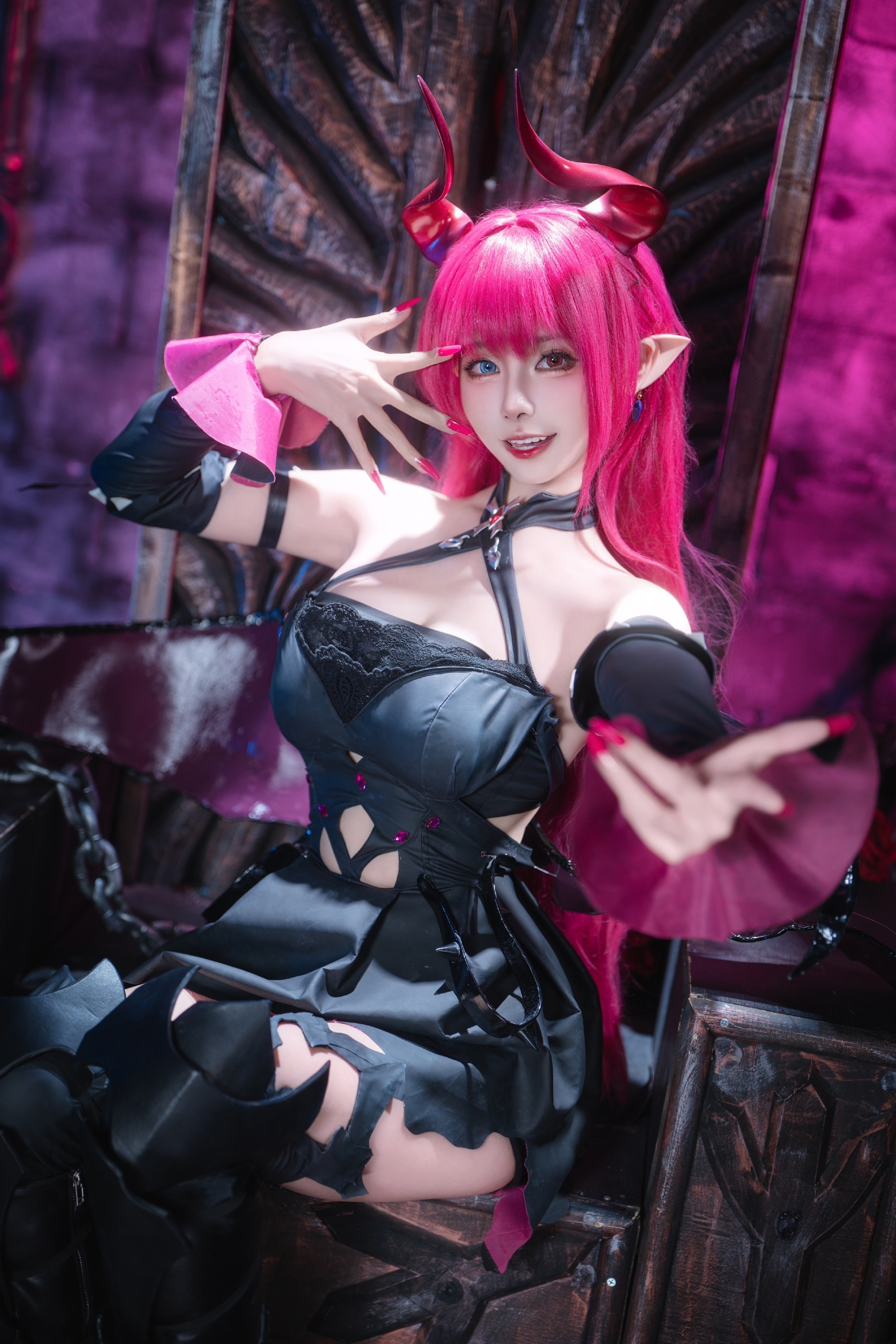 Cosplay｜碧蓝航线 梅克伦堡@Momoko葵葵