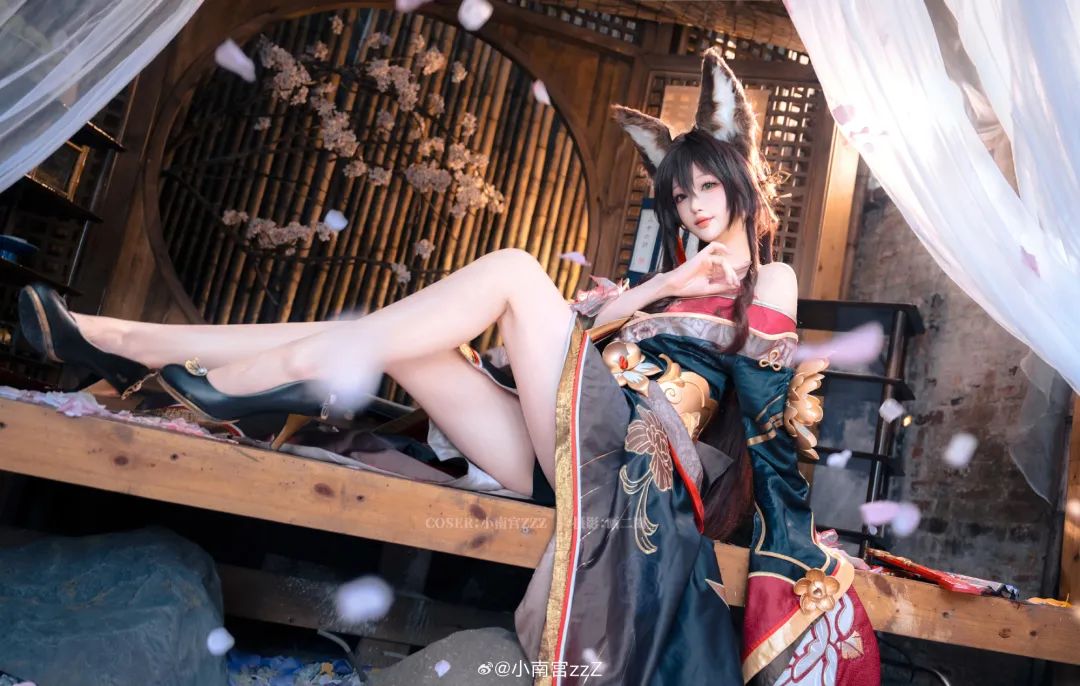 COSPLAY | 手持烟火以谋生，心怀诗意以谋爱
