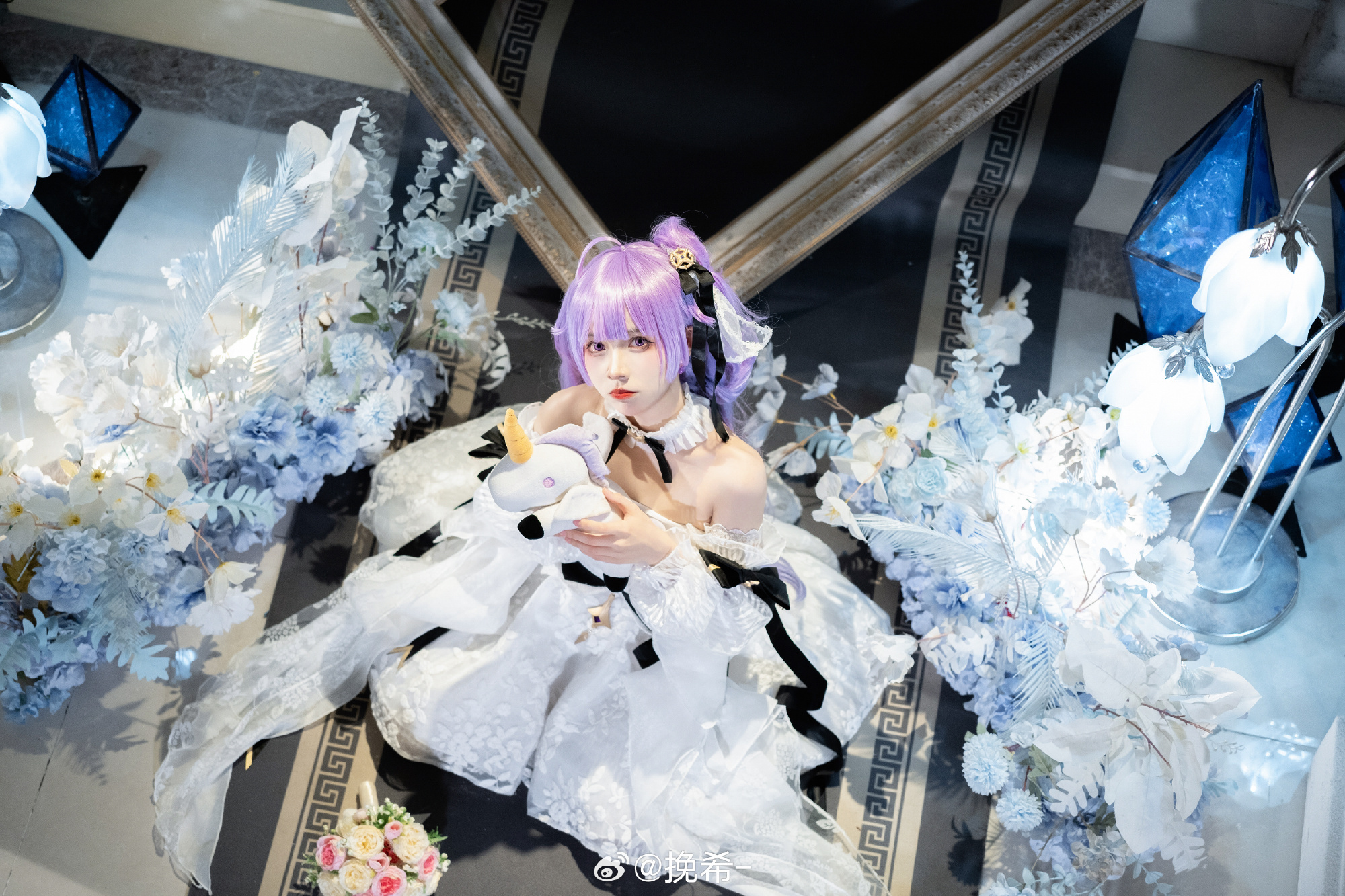 幸得识卿桃花面，从此阡陌多暖春