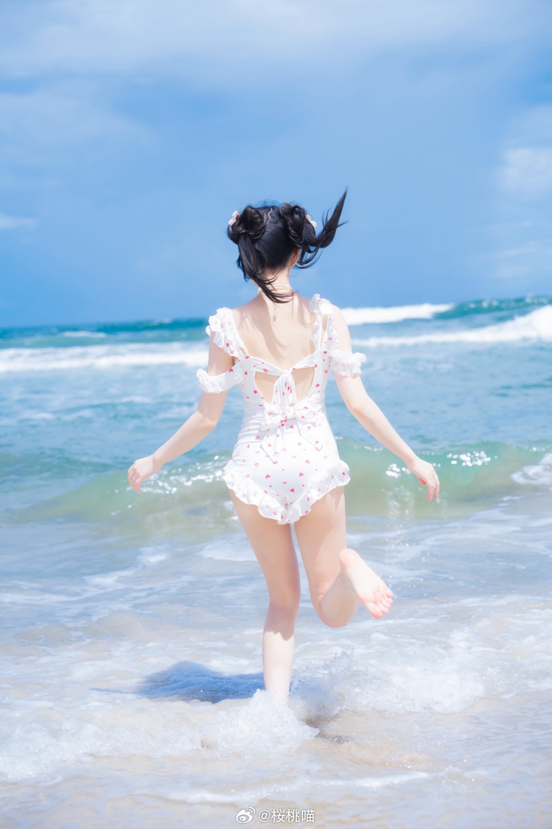 都怪夏天太热 想你的话 还没说出口就融化了