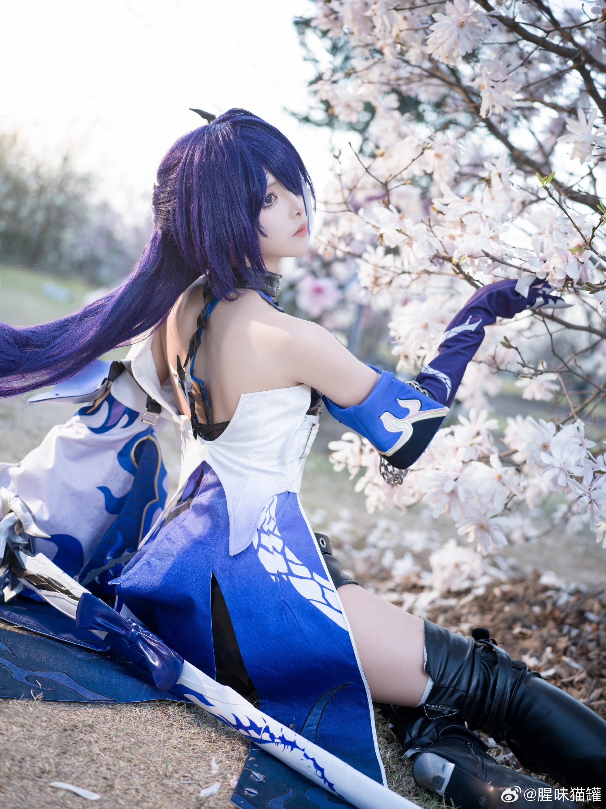 与其费尽周折绕过去，不如勇敢的地攀越