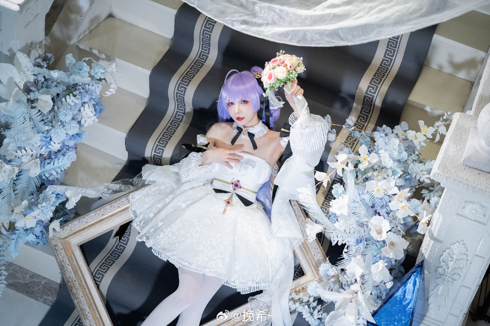 幸得识卿桃花面，从此阡陌多暖春