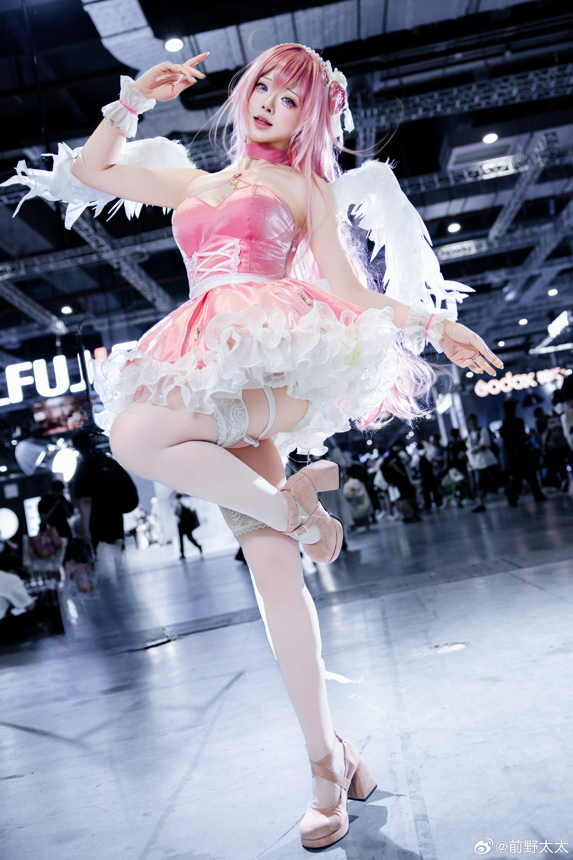 Cosplay｜桃乐丝★黎明派对 Nikke:胜利女神@前野太太