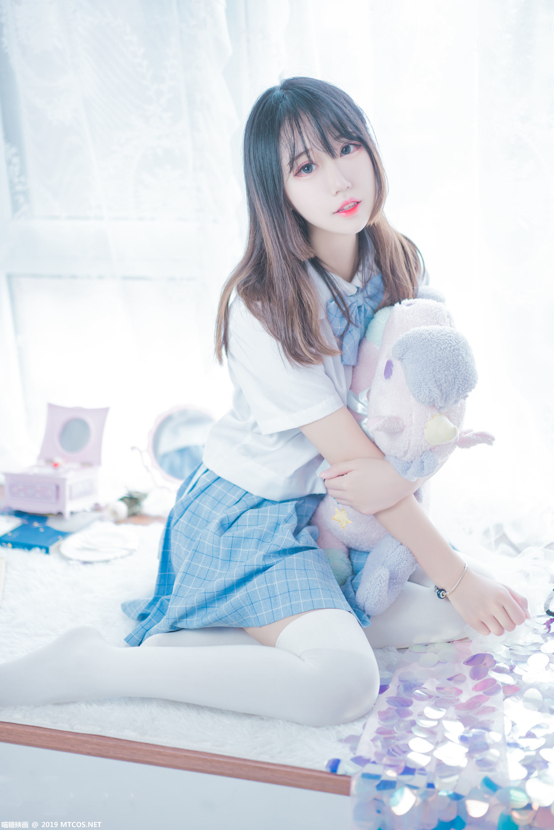 26f62-23.jpg 动漫博主猫君君MaoJun 蓝白梦幻少女