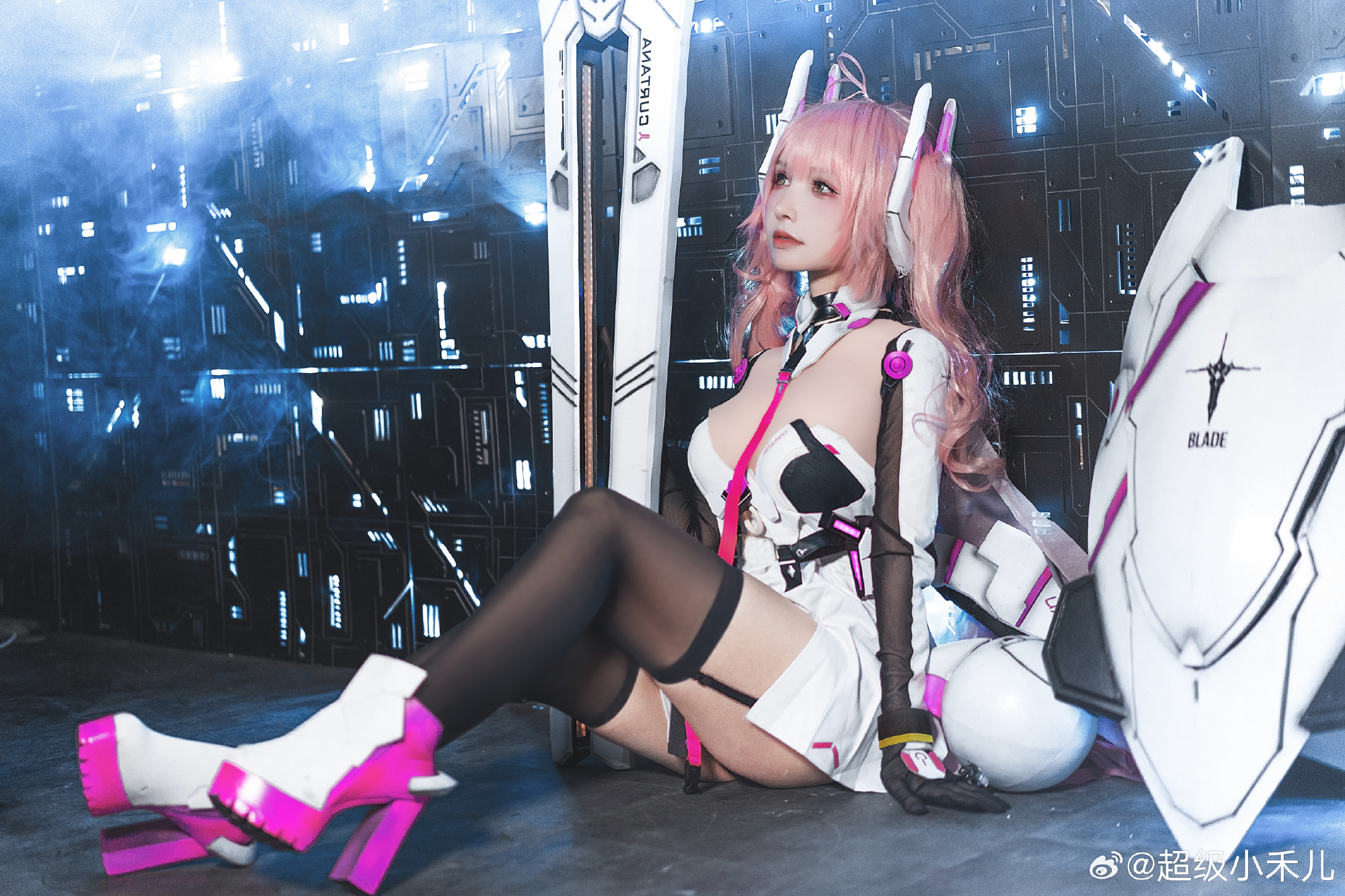 活在自己的热爱里而不是别人的眼光里