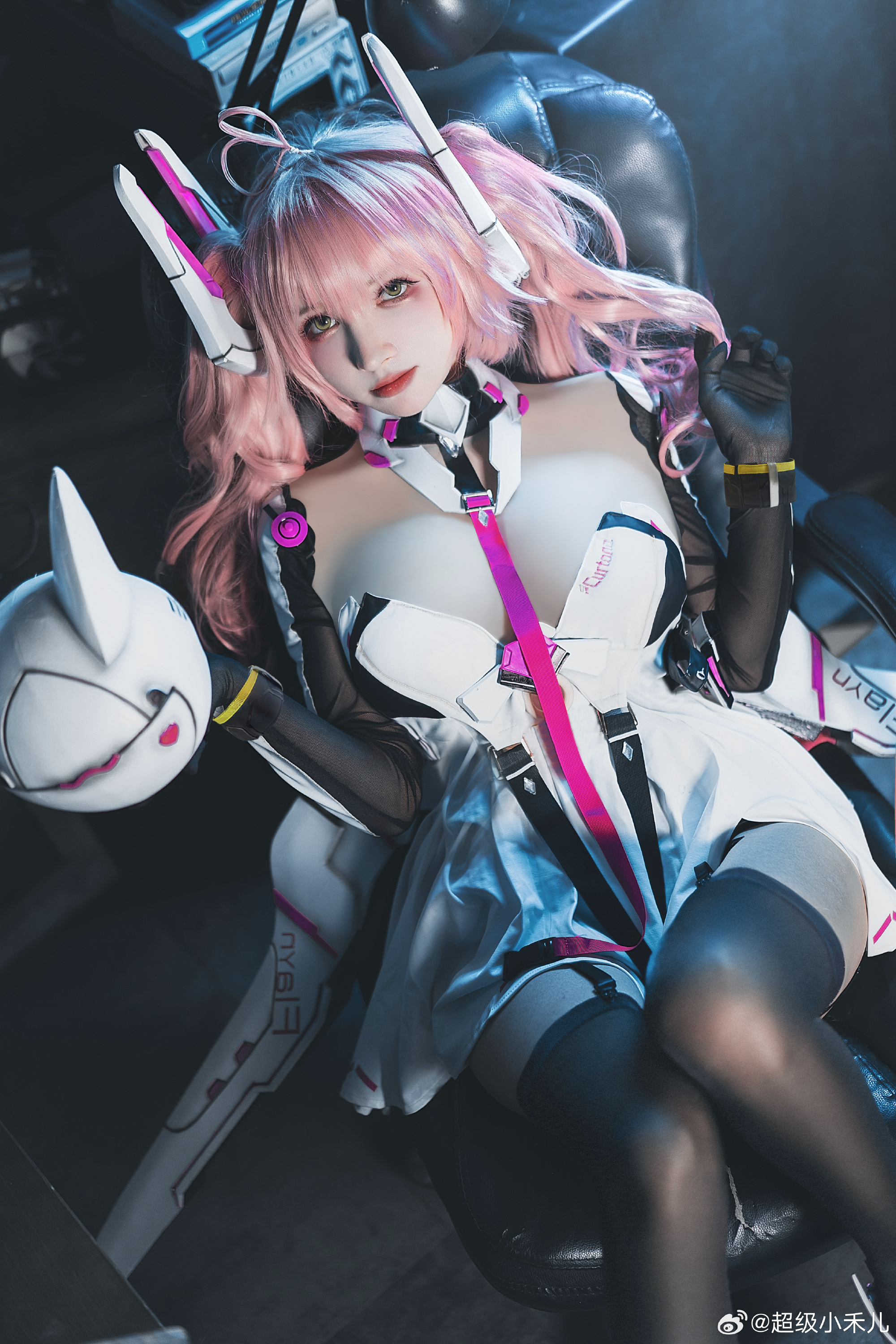 活在自己的热爱里而不是别人的眼光里