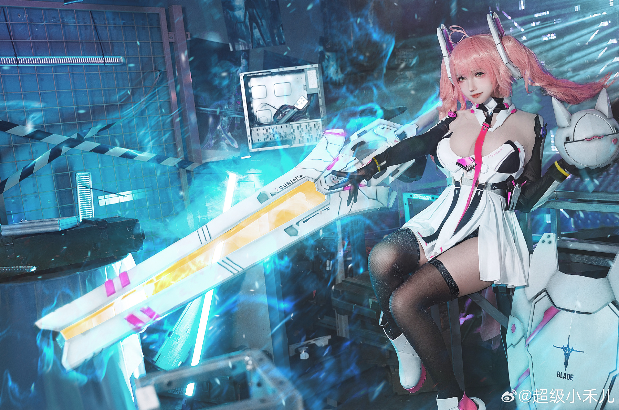 活在自己的热爱里而不是别人的眼光里