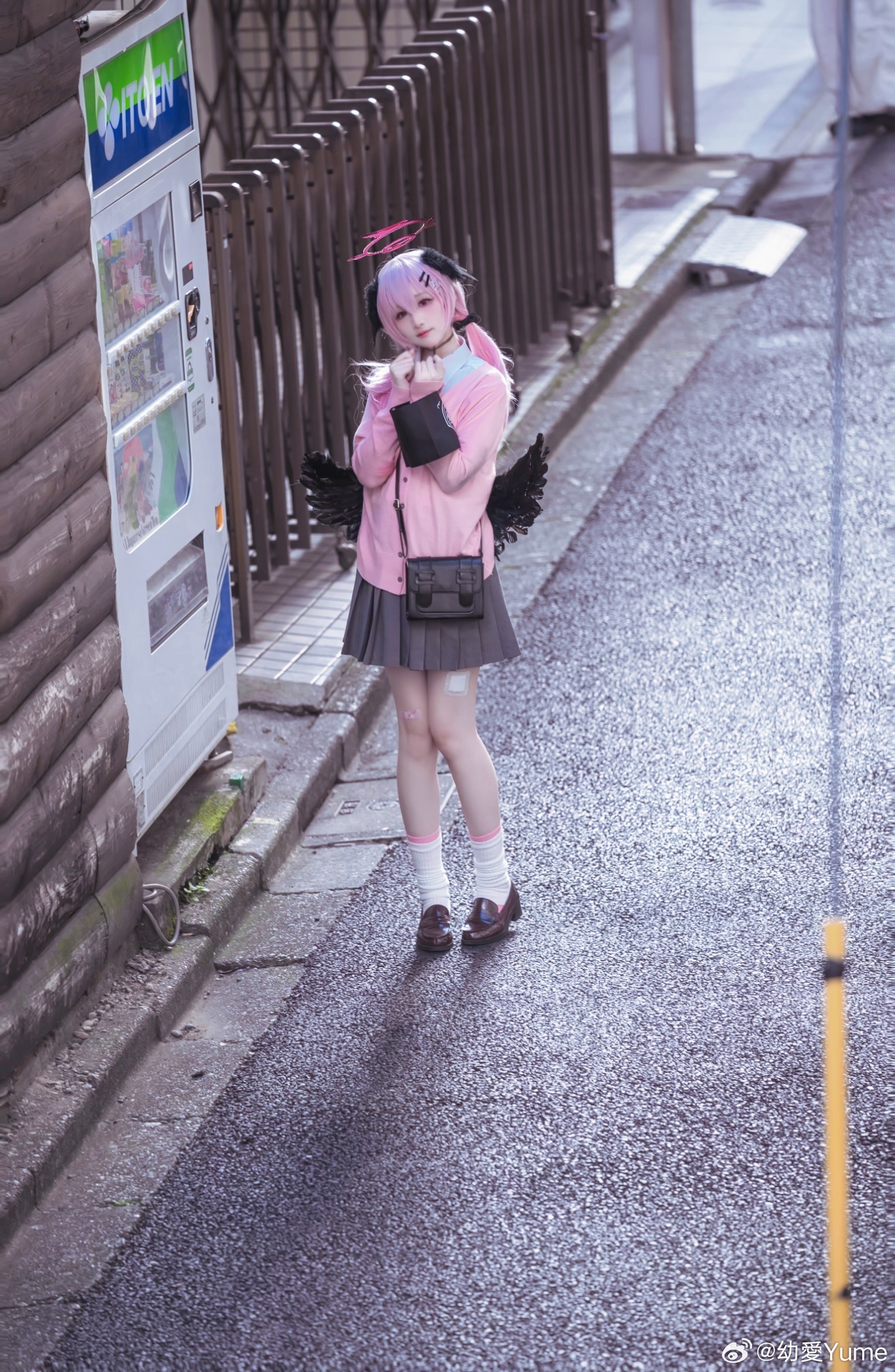 以学生的身份交往是不可以的！