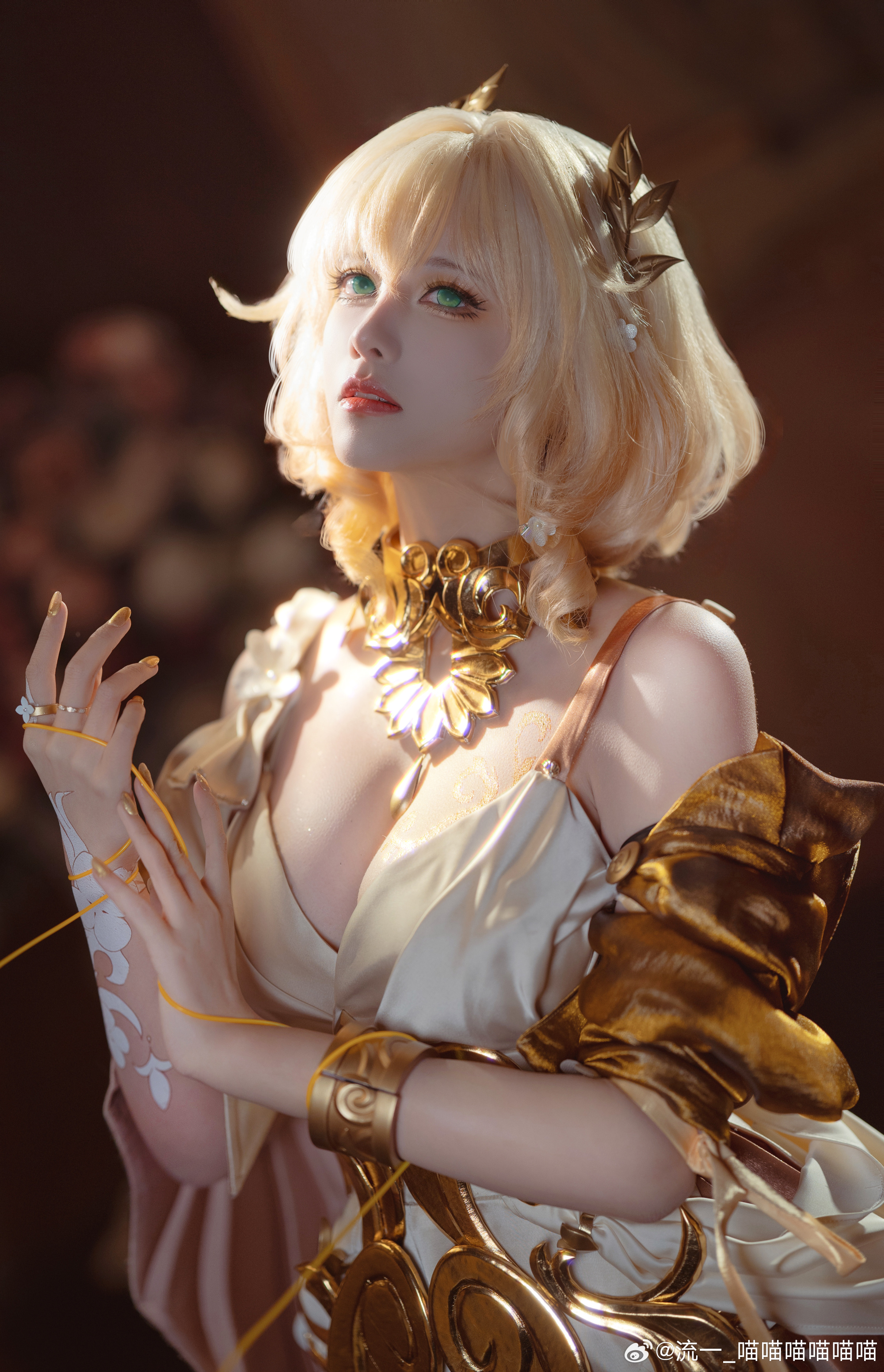 Cosplay | 轻抚圣城的丝网，凝听命运的生息