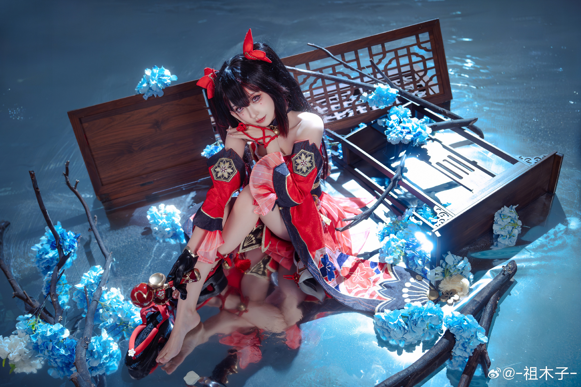 陪我一起把全部都搅乱的话，我就让你成为我的东西吧